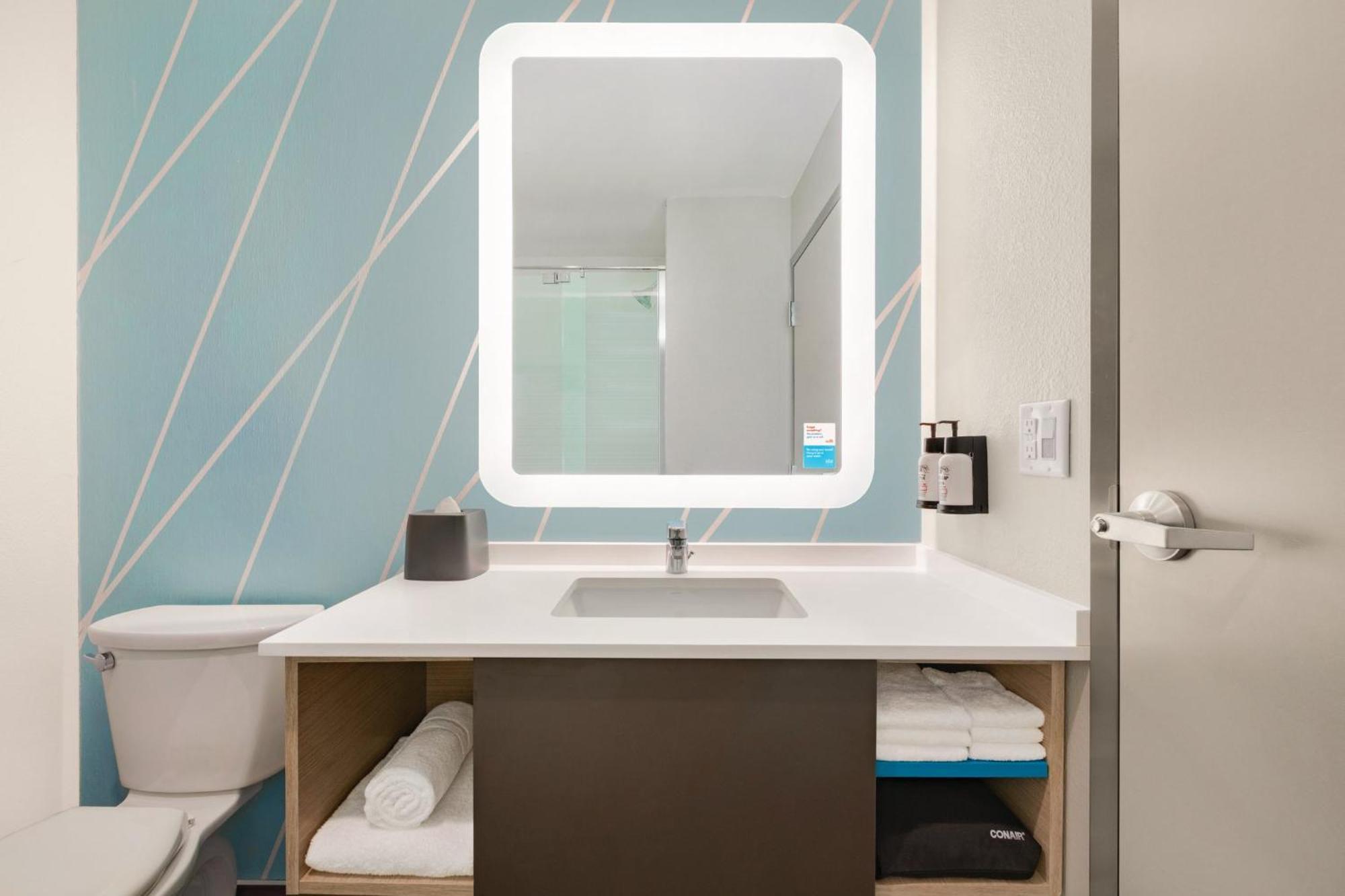 Avid Hotel Wisconsin Dells Lake Delton By Ihg מראה חיצוני תמונה